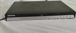 Vînd DVD player 