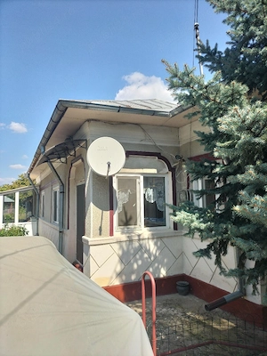 Casa in com Radovanu la40km de București 
