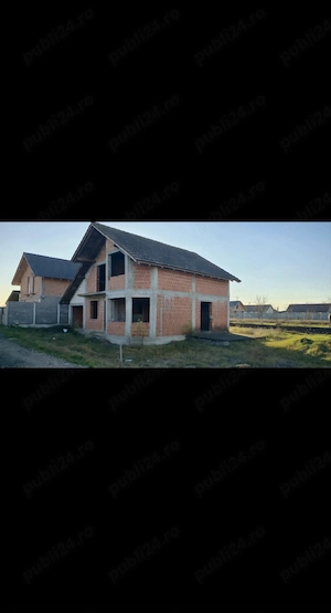 Propietar vand casă P+M, în Sânmihaiu German