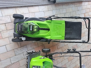 Cultivator Greenworks 40v G MAX 40V  si mașina de tuns iarba Greenworks 40v .