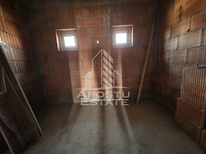 Casa la rosu de vanzare, aproape de Timisoara - imagine 12