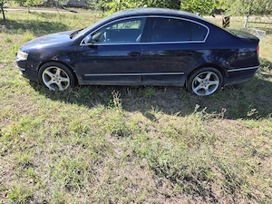 Dezmembrez passat b6  - imagine 2