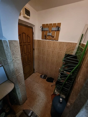Apartament 2 camere zona 23 august etaj 2 4 36mp
