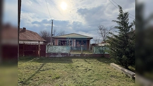Casa noua nefinalizata 1679 MP teren Ciumeghiu Bihor. - imagine 4