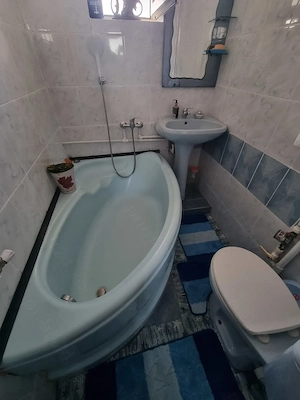 Apartament 2 camere zona 23 august etaj 2 4 36mp - imagine 4