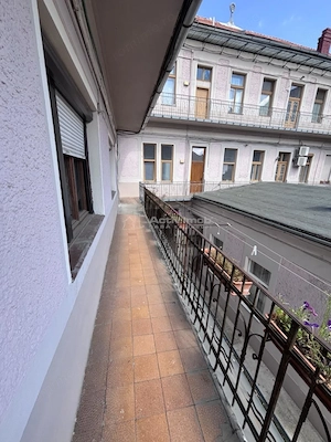 Apartament ultracentral 72 mp - etaj 1- boxa 25 mp - imagine 17