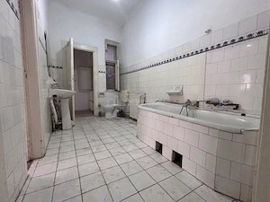 Apartament ultracentral 72 mp - etaj 1- boxa 25 mp - imagine 13