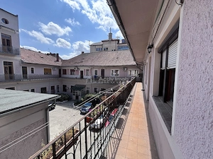Apartament ultracentral 72 mp - etaj 1- boxa 25 mp - imagine 15