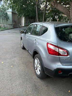 Nissan Qashqai cu panoramic, kilometri reali, masina arata ca in poze. - imagine 3