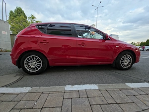 Hyundai i30 1.4 MPI Benzină + GPL - imagine 5