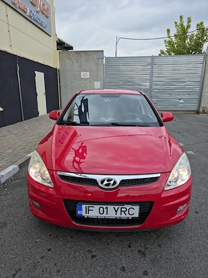 Hyundai i30 1.4 MPI Benzină + GPL - imagine 2