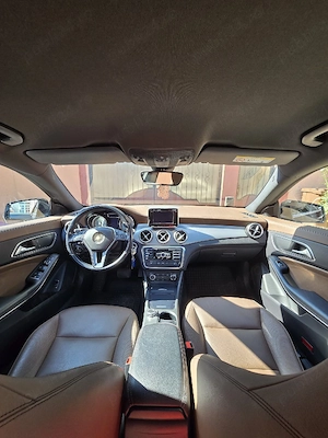Vand Mercedes Benz CLA 180 - imagine 5
