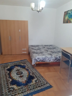 inchiriez apartament o camera - imagine 4