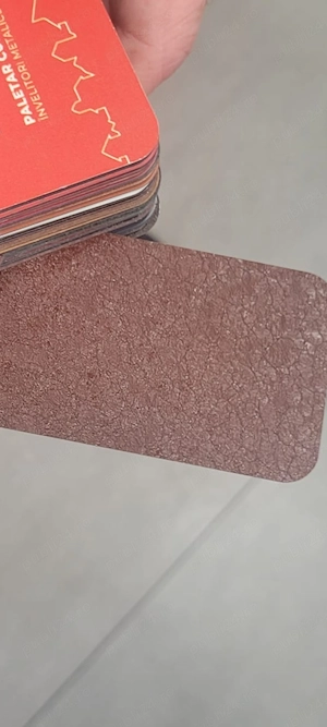 Vand materiale noi ramase de la acoperis 