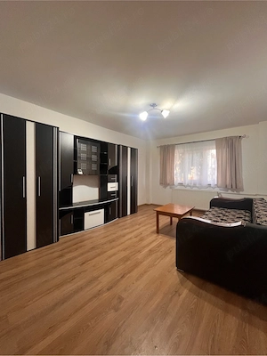 De închiriat apartament 2 camere   central