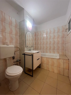 De închiriat apartament 2 camere   central - imagine 3