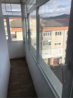 proprietar 4 camere - imagine 10