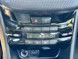 Peugeot 2 km Carplay Dubluclimatronic Camera Rate Garantie - imagine 16