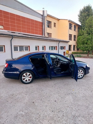 Volkswagen Passat B6 2.0TDI 140CP BMP 2008 E4 - imagine 7
