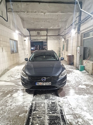 Volvo V60  din 2015  - imagine 3