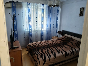 Închiriez apartament
