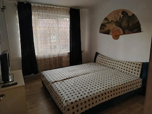 Dau in chirie apartament cu 2 camere decomandate parter mobilat utilat pe strada Decebal nr. 40