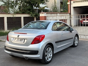 PEUGEOT 207 CC 1.6 Benzina 120CP An Fabricatie 2008 150.000KM Impecabila - imagine 4