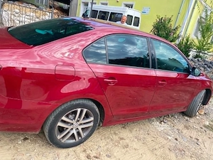 vand vw jetta ,an 2018 - imagine 2