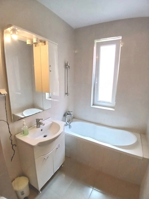 Vand apartament 2 camere Giroc - imagine 4