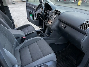 Vw Touran 2.0TDI Recent Adus Germania - imagine 9