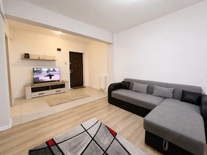 Vând apartament modern cu 2 camere, situat în Baciu, zona Regal - imagine 7