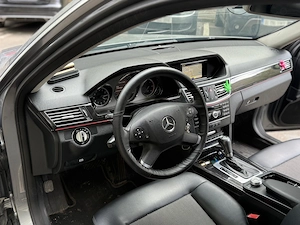 Mercedes E class w212  - imagine 4