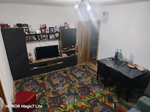  Vând Apartamentul de la proprietar cu 3 Camere Et.1 4
