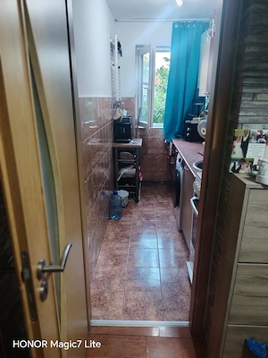  Vând Apartamentul de la proprietar cu 3 Camere Et.1 4 - imagine 9