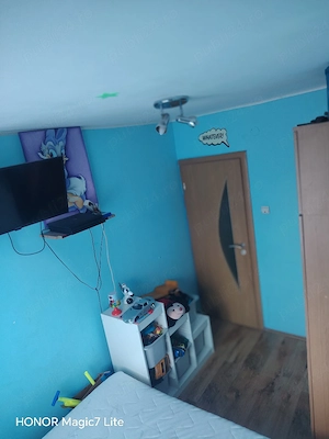  Vând Apartamentul de la proprietar cu 3 Camere Et.1 4 - imagine 6