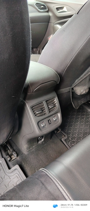 Opel Grandland X 1.2 benzină 130 CP alb perlat - imagine 8