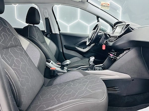 Peugeot 2008 - imagine 17