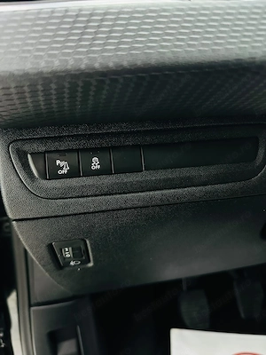 Peugeot 2008 - imagine 14