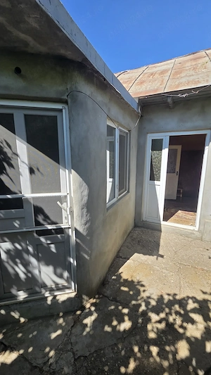Casa de vanzare cu teren de 747 mp, Gropeni, Braila - imagine 5