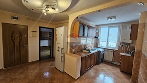Apartament cu 2 camere de vânzare în zona Central