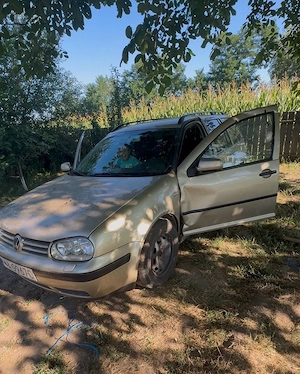 Vand golf4 putin avariat  - imagine 3