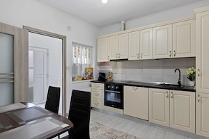 Casă în Pecica, gata de mutare – renovată și complet utilată - imagine 5