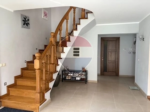 Casă cu 5 camere de vânzare Ocna Sugatag - imagine 7