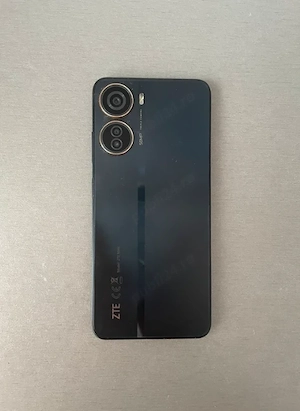 Telefon ZTE blade v40 design -piese placa buna  display spart