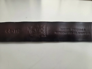 Vând curea din piele de crocodil 