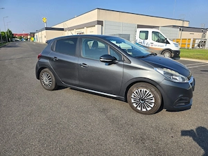 De vânzare Peugeot 208 - imagine 3