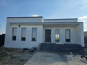 casa de vanzare la cheie in Pielesti 