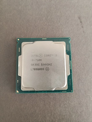 Procesor i3(7100)