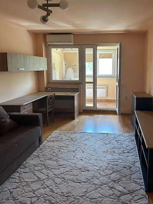 Inchiriez apt 2 camere la 10 mn de metrou Dristor si boiler inclus