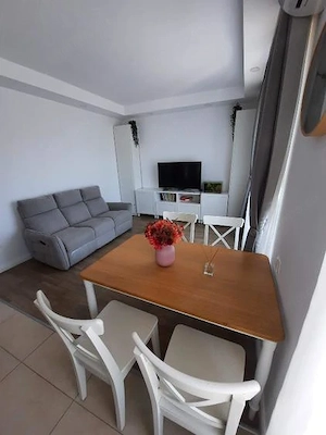 De Închiriat Apartament 3 camere in Cosmopolis - imagine 6